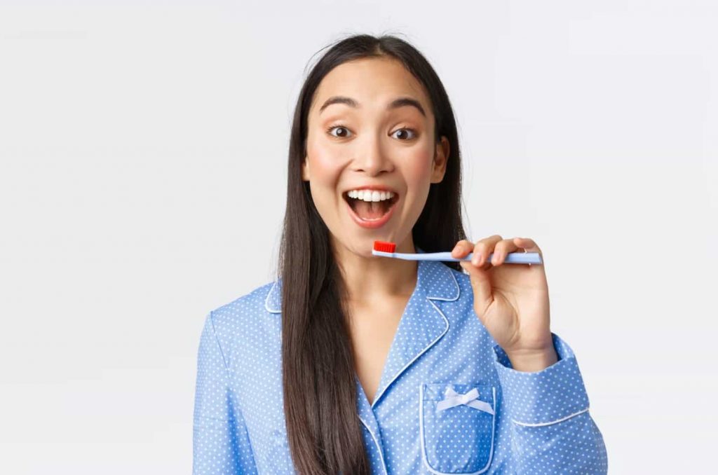 Brushing teeth