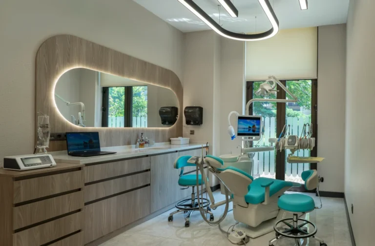 patient room dental clinic scaled e1742901926996